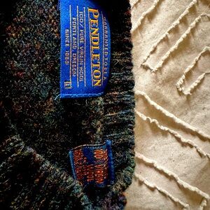 Pendleton 100% Virgin Wool Sweater size Large